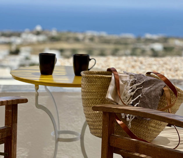 Εξωτερικοί χώροι με θέα στη θάλασσα