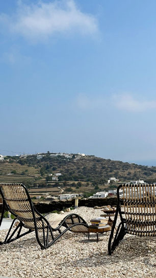 Διαμονή στη Σίφνο με θέα στη θάλασσα