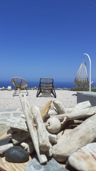 Διαμονή στη Σίφνο με θέα στη θάλασσα