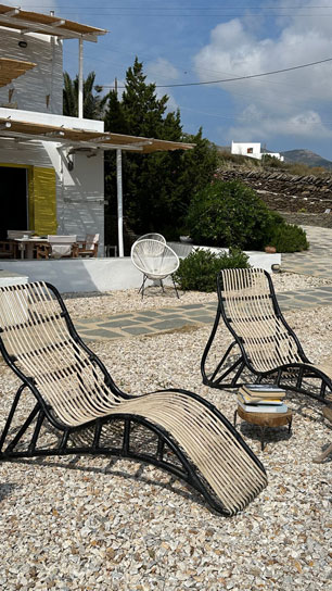 Διαμονή στη Σίφνο με θέα στη θάλασσα